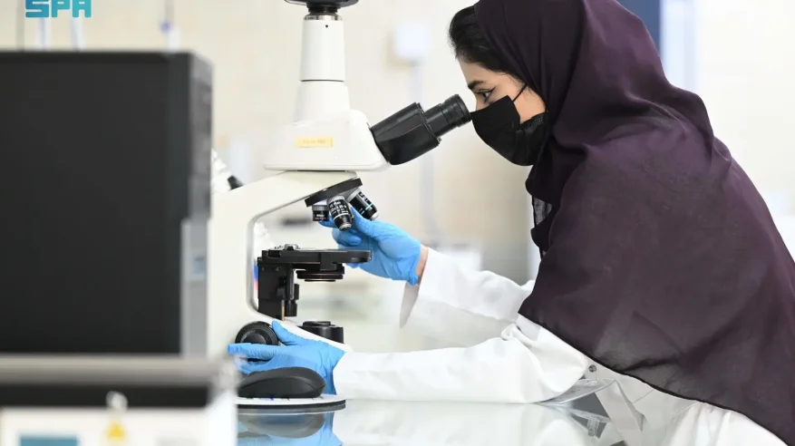 مختبرات الغذاء والدواء: استعدادات مكثفة وتشغيل مستمر لدعم سلامة الحجاج