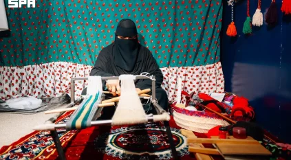 غزل الصوف.. حرفة تراثية عريقة تُقاوم الحداثة وتُحيي الهوية الثقافية