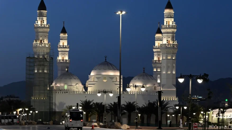 مسجد قباء.. محطة إيمانية وتاريخية لضيوف الرحمن في المدينة المنورة