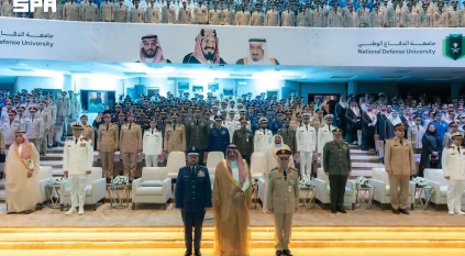 نيابةً عن وزير الدفاع.. “بن عياف” يرعى حفل تخريج دارسي جامعة الدفاع الوطني بوزارة الدفاع