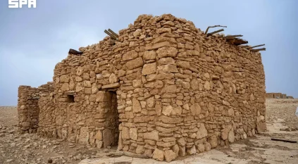 البيوت الحجرية بالحدود الشمالية.. شواهد معمارية توثق تاريخ الإنسان وتفاصيل الحياة البدوية