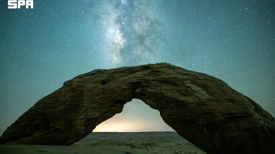 رصد الحركة الظاهرية للنجوم في سماء تبوك