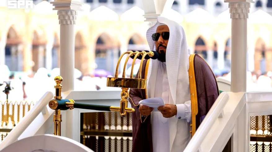 خطيب المسجد الحرام: راقبوا الجزاء ولا تغرنكم الآمال والتسويف