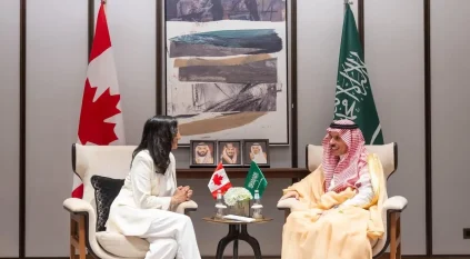 فيصل بن فرحان يبحث العلاقات الثنائية وسبل تعزيز التعاون مع وزيرة خارجية كندا