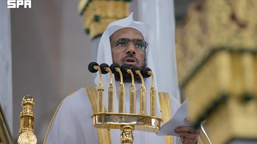 خطيب المسجد النبوي: الشاشات اختزلت مفهوم الترويح وأضعفت الروابط الأسرية