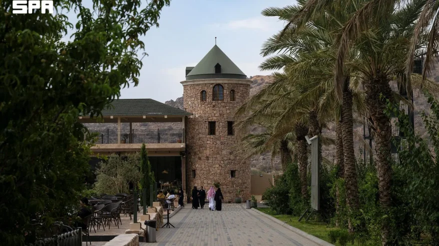 العمارة الحجرية في الطائف.. إرثٌ معماريٌ يحفظ هوية المكان ويعزز جاذبيته السياحية