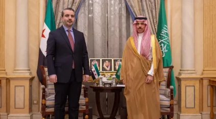 فصيل بن فرحان يستعرض العلاقات الثنائية مع نظيره السوري