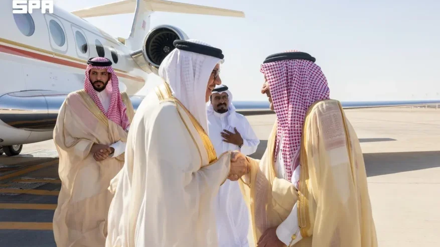 وزير خارجية البحرين يصل إلى الرياض