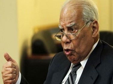 “الببلاوي” يحذر واشنطن من تعليق المساعدة العسكرية لمصر