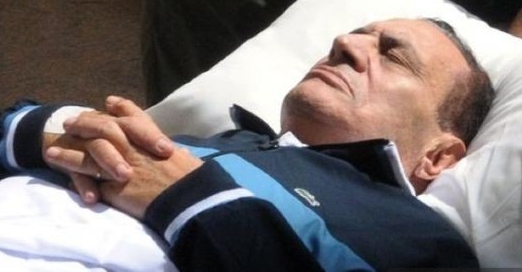 محكمة مصرية تنظر التماساً من “مبارك” لإطلاق سراحه