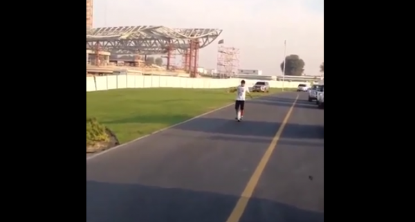 #تيوب_المواطن: ولي عهد دبي يقود دراجة بعجلة واحدة