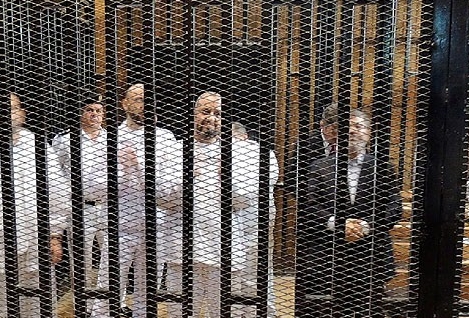 بدء ثالثة جلسات محاكمة “مرسي” بـ”أحداث الإتحادية”