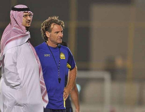 “النصر” يبحث عن مدرب لاتيني لاستكمال مسيرة كارينيو