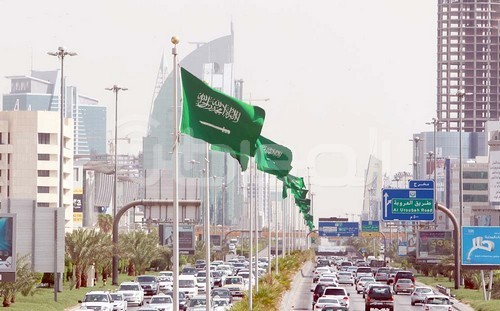 بالصور.. الرياض تتوشح براية التوحيد استعداداً لليوم الوطني