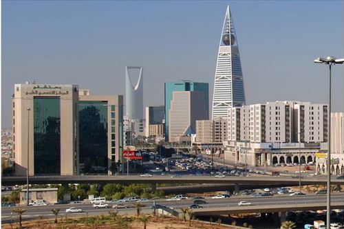 “المواطن” تتجول في أحياء الرياض لتكشف خفايا الوافدين