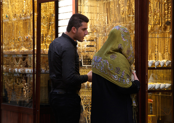 تخفيض سن الزواج الى 9 سنوات يفجر جدلا في الشارع العراقي
