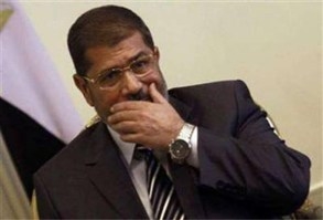 نقل مرسي إلى مقر وزارة الدفاع