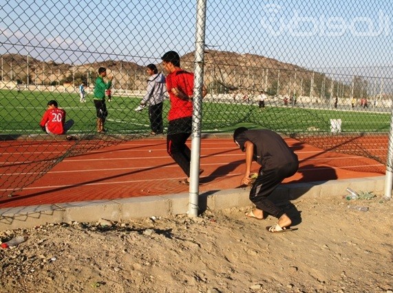 شباب الطائف: الأمانة تغلق مسطحات خضراء رغم انتهاء العمل بها