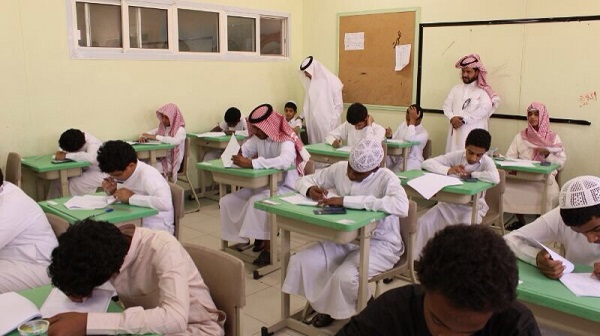 120 ألف طالب وطالبة يؤدون اختبارات نهاية العام بـ”الطائف”