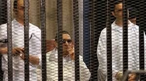 بدء محاكمة مبارك ونجليه بقضية القصور الرئاسية