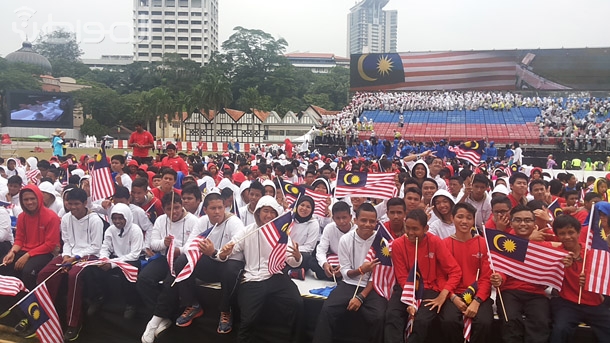 بالصور.. ماليزيا تتزين لاحتفالات “يوم الاستقلال” الأحد المقبل