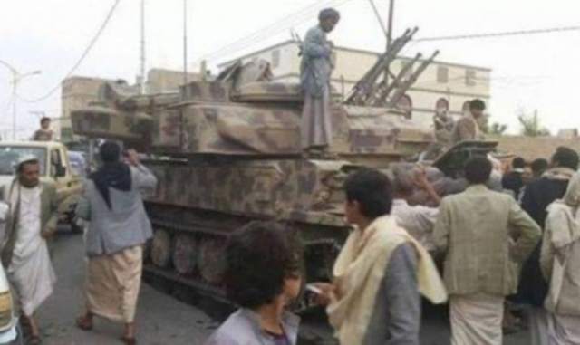 شاهد.. لحظة سيطرة الحوثيين على قصر الرئاسة باليمن