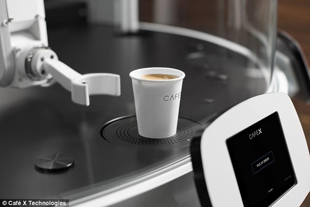 بالصور.. روبوت يمكنه إعداد 400 كوب من القهوة يومياً