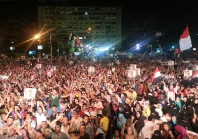 الجيش يدعو مؤيدي مرسي إلى مراجعة النفس ونفض الأيدي من الدماء