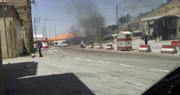 مقتل شخصين وإصابة 25 آخرين في تفجير انتحاري بلبنان