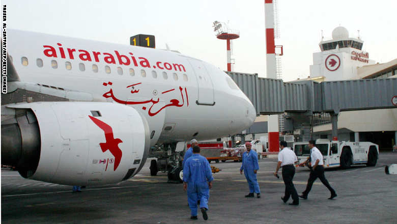 الإمارات توجه طائرة للهبوط بقاعدة جوية بعد تلقي تحذير من انفجارها