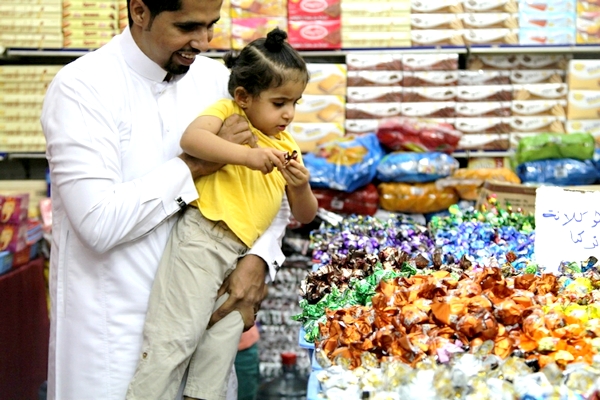 45 % انخفاضاً في حلوى العيد هذا العام