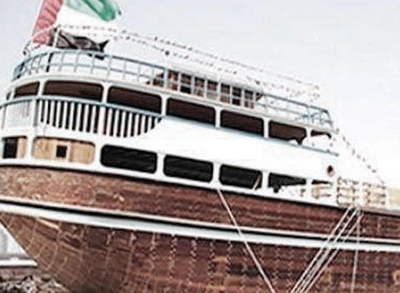 دبي تدخل موسوعة “غينيس” بصناعة أكبر سفينة خشبية