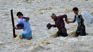 فيضانات فيتنام تقتل 54 شخصًا وتدفن 4 أسر بسبب انهيار أرضي