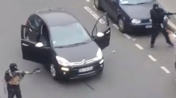 11 قتيلا و10 جرحى في هجوم مسلح على صحيفة فرنسية ساخرة