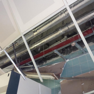 بالصور.. انهيار سقف أحد مختبرات جامعة الباحة
