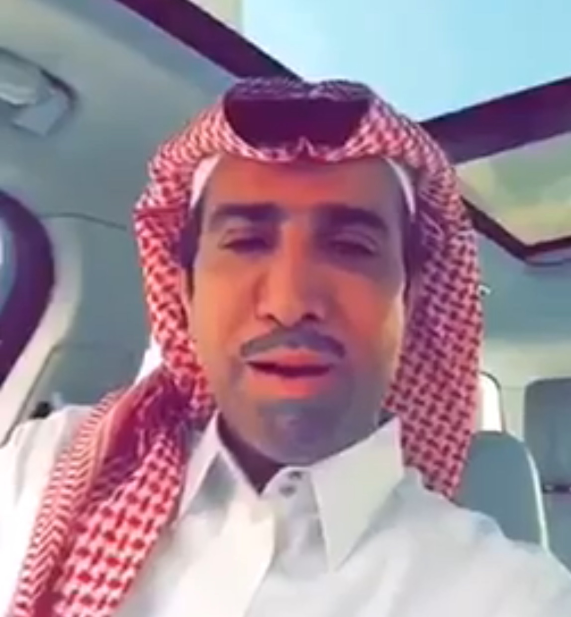 بالفيديو.. فايز المالكي يحكي موقفًا مؤثرًا عن الأمير منصور بن مقرن