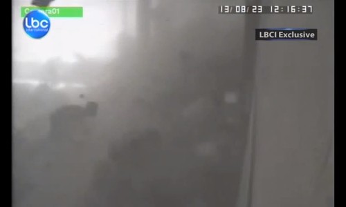 بالفيديو.. اللحظات الأولى لتفجير طرابلس بلبنان