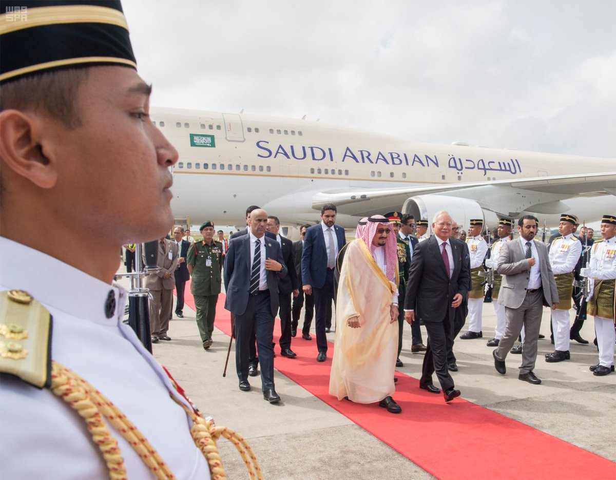 زيارة الملك سلمان لماليزيا  .. الثالثة بعد زيارة الفيصل و الملك عبدالله