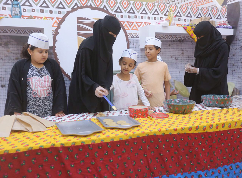 بالصور.. إبداعات الأجيال يجذب الأطفال بمهرجان الكليجا