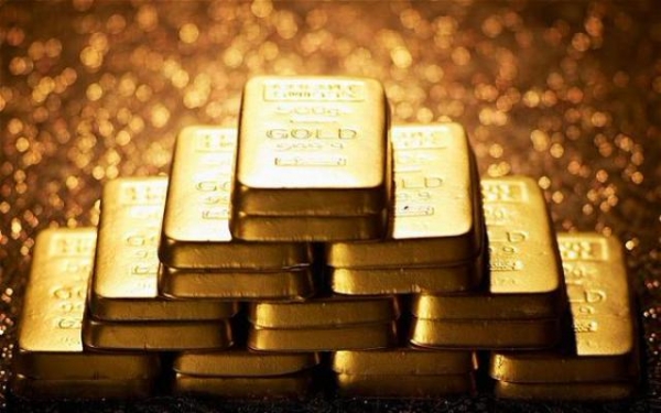 الذهب يرتفع فوق أدنى مستوى في 4 أشهر مع صعود اليورو