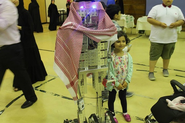 مدرسة الظهران تمثل المملكة في مسابقة الروبوتات العالمية بأمريكا