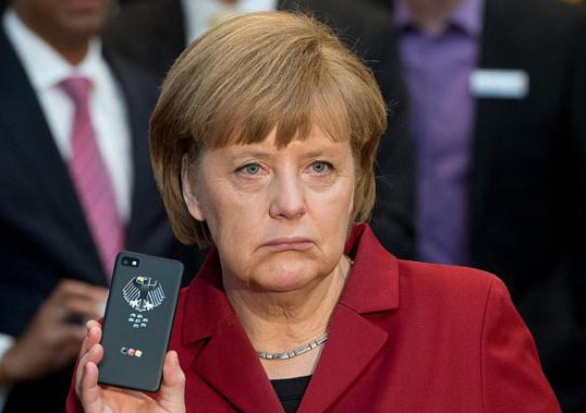 تقرير ألماني: أمريكا تجسست على هاتف ميركل عام 2002
