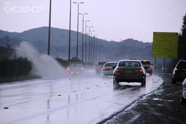 مع الأمطار والسيول والأجواء العليلة.. “ويكند” الطائف غير