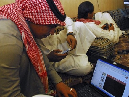 رويترز: الشباب السعودي يواصل الإبداع على اليوتيوب - المواطن
