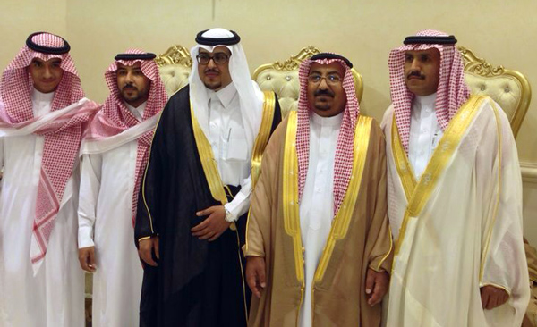 “الجبرين” يحتفل بزفافه