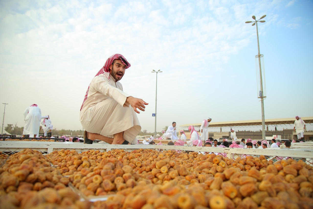 القلايد مرخيات عن المواسم