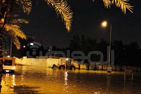 بالصور.. الفساد يُغرق مبنى مكافحة الفساد بالرياض