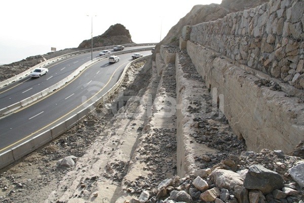 طريق الهدا “الكر” بالطائف مهدد بالانهيار بسبب الأمطار