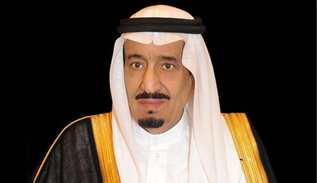 أمير #قطر ونائبه يُعَزّيان #خادم_الحرمين في وفاة الأمير سعود بن محمد بن عبدالعزيز