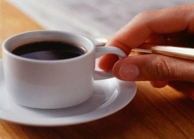 لا تشرب القهوة فور الاستيقاظ واشربها في هذه الأوقات